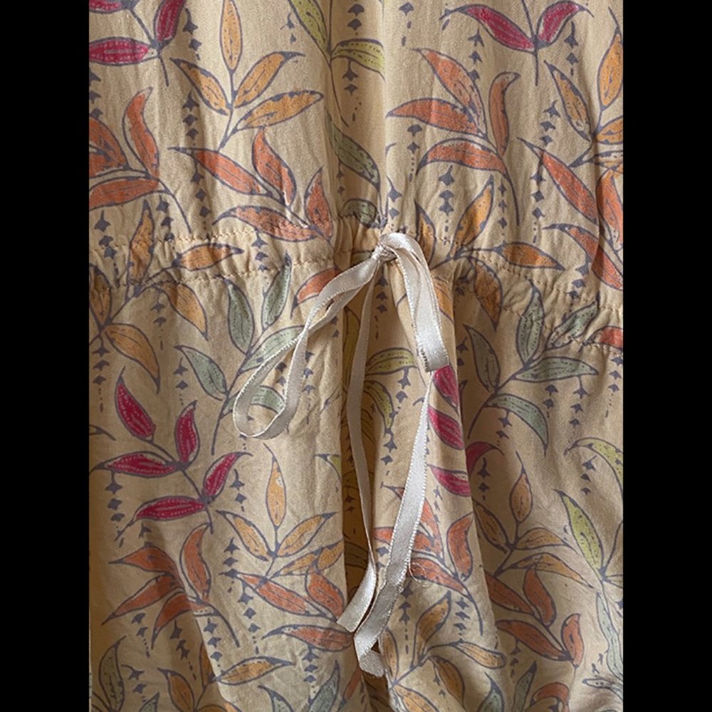 Floral Top - Picture 3 of 6